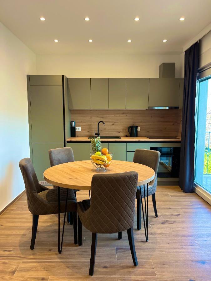 Vila Zrina - Apartmani Trogir Buitenkant foto