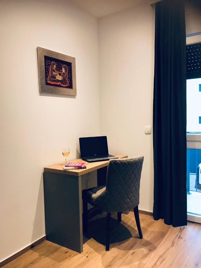 Vila Zrina - Apartmani Trogir Buitenkant foto
