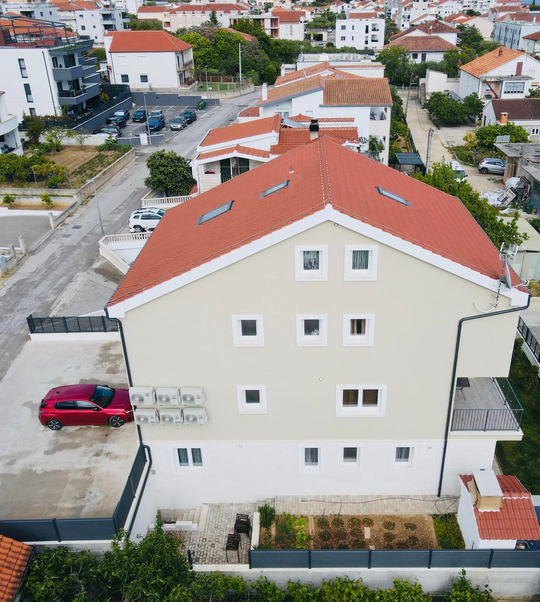 Vila Zrina - Apartmani Trogir Buitenkant foto