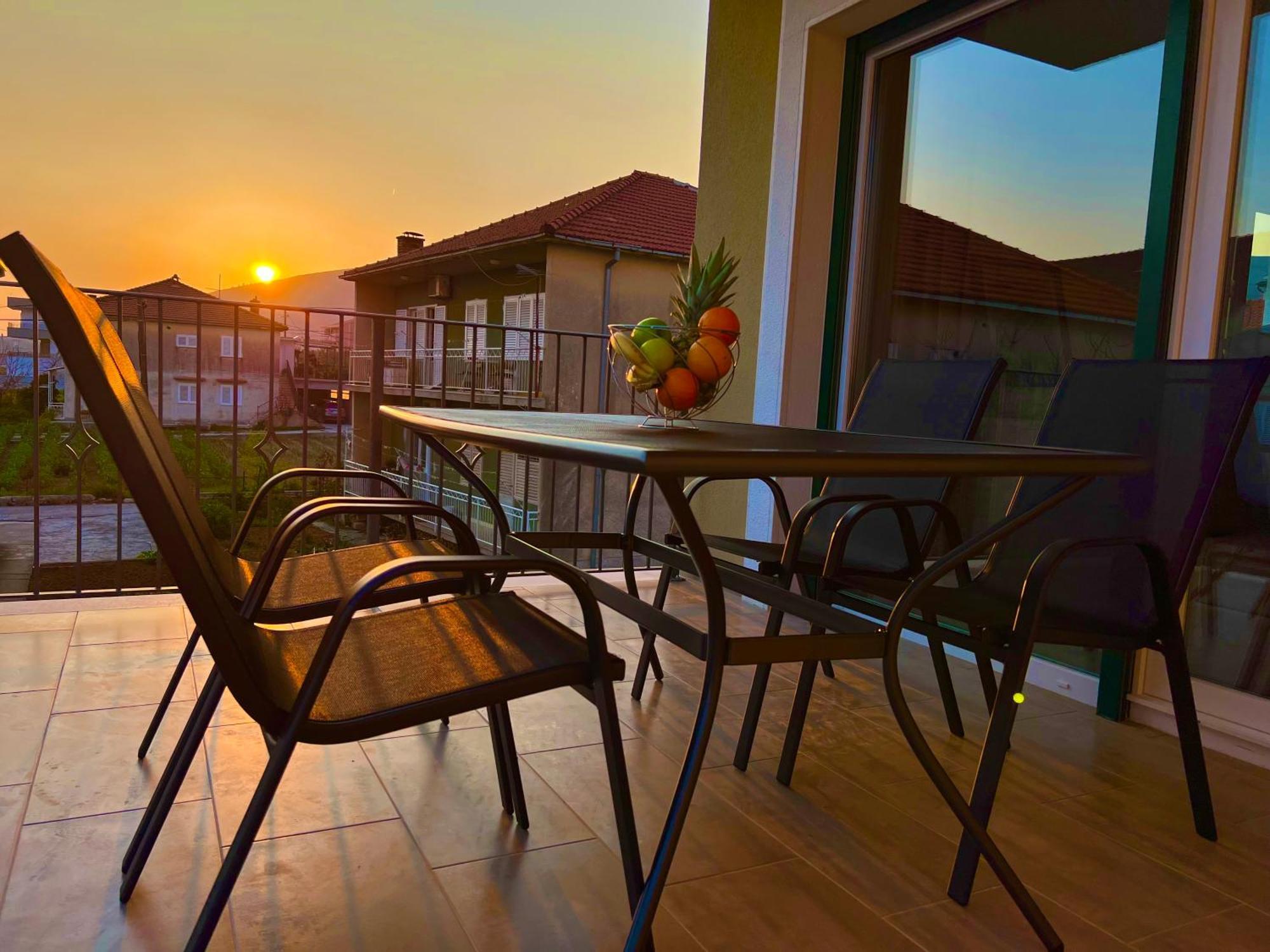 Vila Zrina - Apartmani Trogir Buitenkant foto